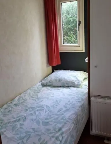 Holiday home Nabij Bos I Ontspan In De